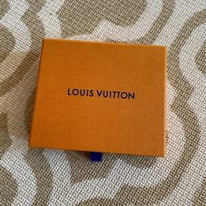 Louis Vuitton Victorine box and dust bag